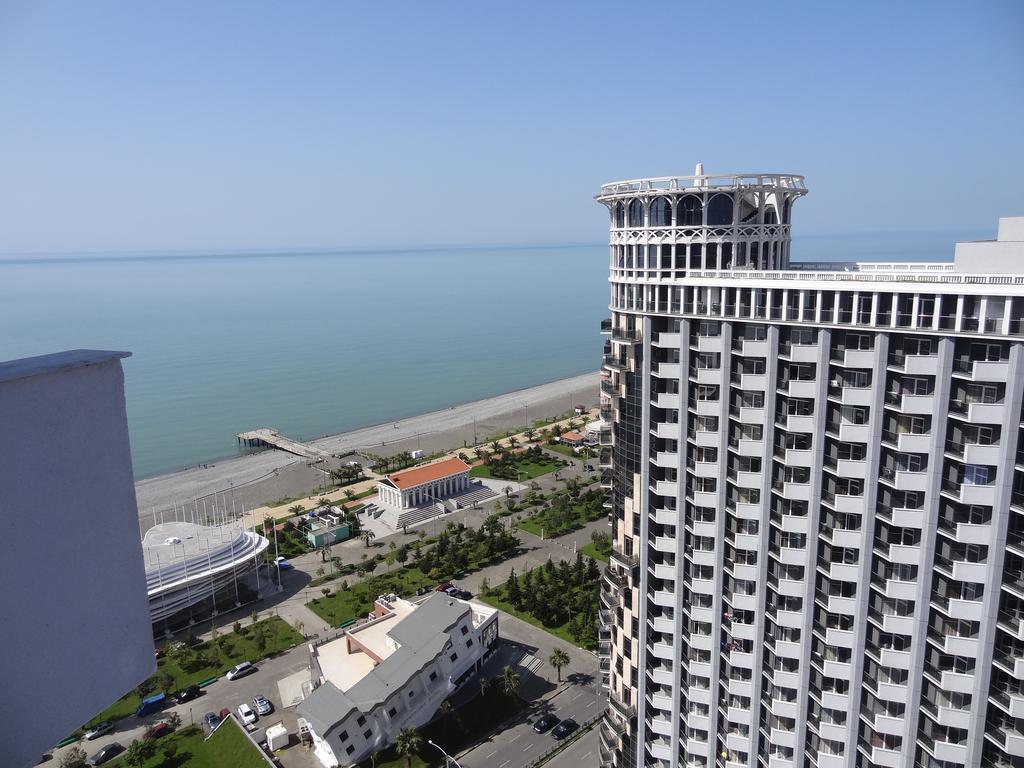 Apartment On Khimshiashvili Батуми Номер фото