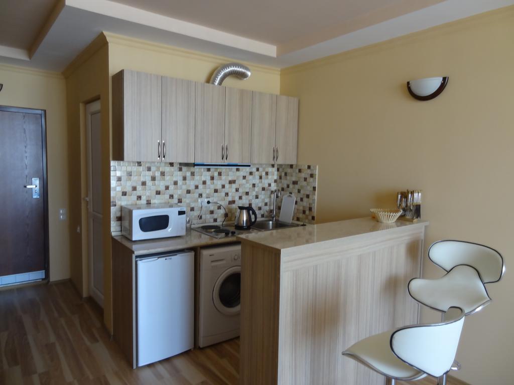 Apartment On Khimshiashvili Батуми Экстерьер фото