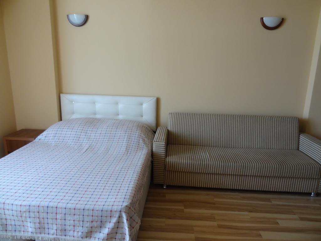 Apartment On Khimshiashvili Батуми Экстерьер фото
