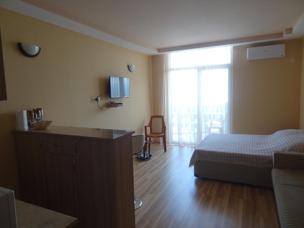 Apartment On Khimshiashvili Батуми Экстерьер фото